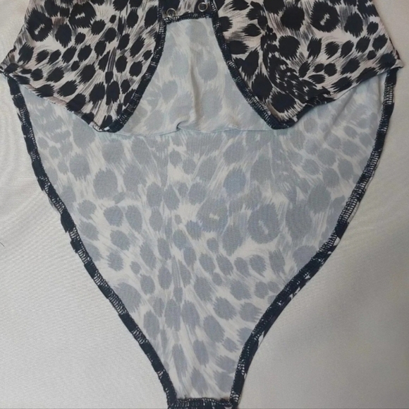 bodysuit top Leopard print women's Long Sleeve size M - Picture 6 of 8